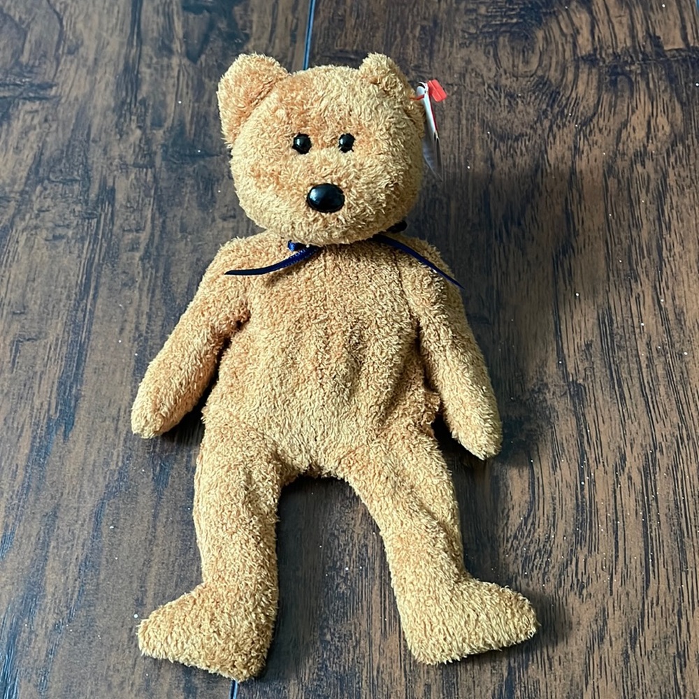 Ty Beanie Babies Fuzz The Bear Plush 1999 with errors tag says 1998